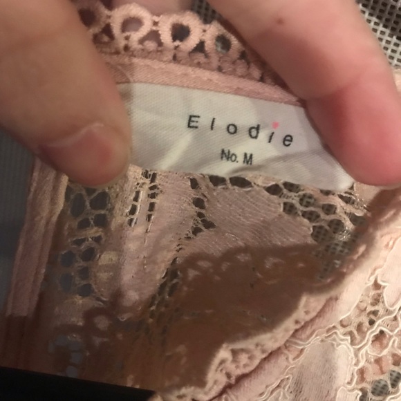 Lace top - Picture 3 of 3